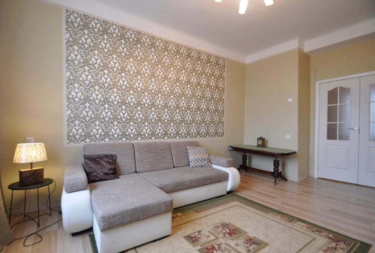 Castle View Apartment Нарва Экстерьер фото